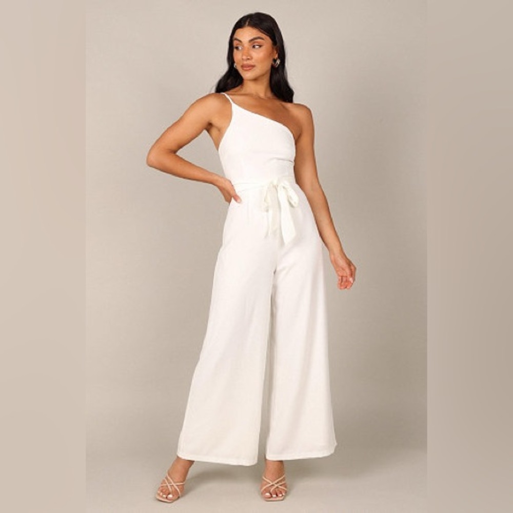Petal & Pup‎ Leyton One Shoulder Jumpsuit Size 8 White Wide Leg